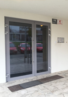 Vchodové a vedlejší hliníkové dveře Brno